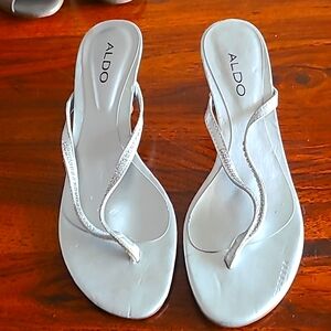 ALDO SILVER CRYSTAL SLIDE KITTEN HEEL 8